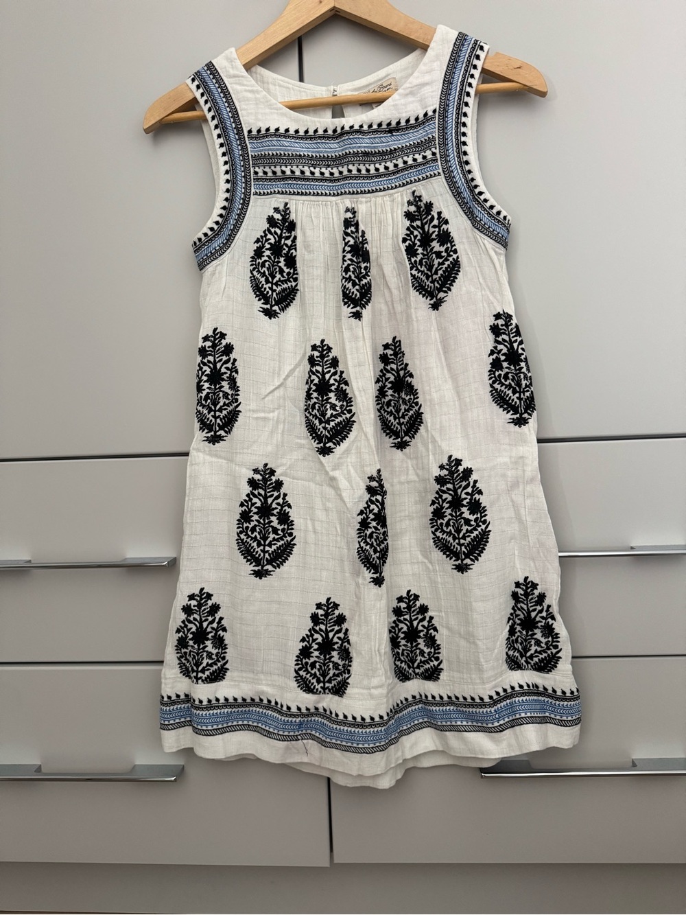 Lucky Brand White Sleeveless Embroidered Dress with Black Motif